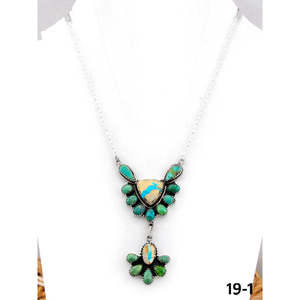 Collier Fleur Artisanal en Turquoise et Argent Sterling du Sud-Ouest, Motif Mixte - Product Image 1