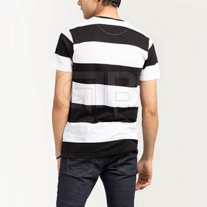 Vente en gros T-shirts personnalisés pour hommes T-shirt de couleur unie surdimensionné 100% coton épais 300gsm T-shirt avec doublure T-shirt personnalisé - Product Image 3