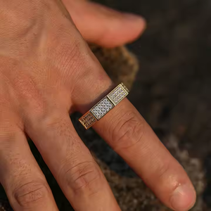 Bague et alliance en diamant pour homme avec un design élégant pour une bague de fiançailles - Product Image 4