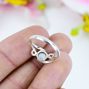 Vente chaude Perle Naturelle Pierre Précieuse Anneau Vintage Argent Plaqué Bijoux À La Main Anneau 925 En Argent Sterling Forme Ronde Bijoux Anneau - Product Image 4