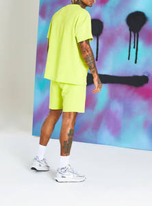 Conjunto de camisetas y pantalones cortos con logotipo estampado personalizado del fabricante, Conjunto de camiseta y pantalones cortos de verano de 2 piezas, chándal para hombre - Product Image 2