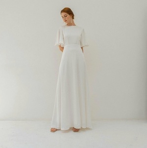 Robe de mariée en satin longueur de plancher avec manches flottantes - Product Image 1