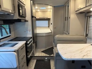 Vendeur vérifié pour Thor CHATEAU 22EC 2025 disponible à la vente - Product Image 3