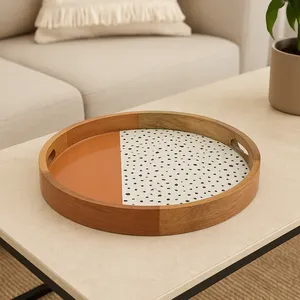 Bandeja de servicio de madera redonda ecológica de nuevo diseño con patrón de puntos bandeja de madera de mango decorativa impresa - Product Image 3
