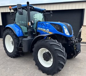 Tractor Agrícola New Holland NH TT75 Usado y Reacondicionado, Modelo Nuevo en Oferta, 4x4, Listo para Exportar - Product Image 4