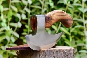 Lo último en hacha vikinga de acero inoxidable forjada a mano personalizada Chef Premium grabado a mano mango de madera Funda de cuero uso en la cocina - Product Image 2