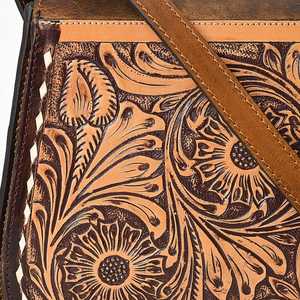 กระเป๋าหนังแท้สไตล์โบฮีเมียนตะวันตก รักษ์โลก ทนทาน สะพายข้างแบบสลิง  ลายดอกไม้  งานปั้นมือ  ซิป  จุของได้เยอะ  รับสั่งทำ - Product Image 5
