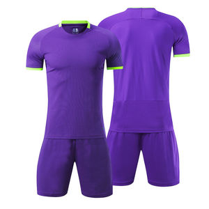 Uniformes de fútbol disponibles, servicio OEM, fabricación de ropa deportiva, uniforme de fútbol de la mejor calidad para hombre - Product Image 2