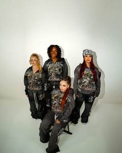 Survêtements évasés à glissière intégrale personnalisés en détresse Ensembles de jogging à capuche unisexe délavés à l'acide avec sérigraphie pour hommes - Product Image 6