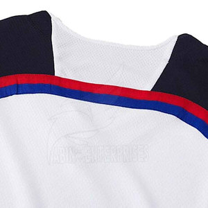 Ensemble de vêtements de sport de basketball pour hommes adultes personnalisable, impression par sublimation de haute qualité, design respirant, personnalisation du nom et du numéro - Product Image 4