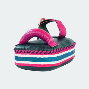 Coussin thaïlandais à impact lourd conçu pour la boxe Kickboxing et les pratiquants de Muay Thai Sangle réglable Pad thaïlandais - Product Image 4