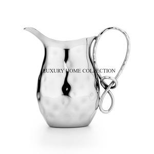 Pichet à boisson de fantaisie magnifiquement conçu avec une silhouette exquise et un design antique parfait pour les repas de luxe - Product Image 4