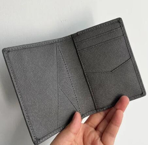 Cartera Minimalista GENTS GARB para Hombre y Mujer, de Cuero Genuino con Forro de Poliéster, Cierre Personalizado, Duradera, Tarjetero para Tarjetas Bancarias y de Crédito - Product Image 5