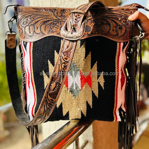 Bolso de Mano con Flecos para Mujer, Bolsa de Sillín Azteca con Diseño Único, Estilo Bohemio, Alta Calidad, Novedad - Product Image 2