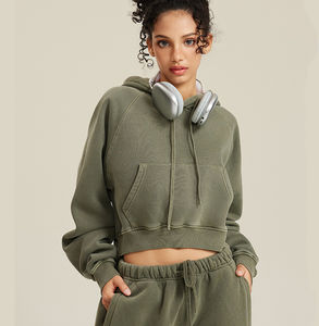 Sudadera con capucha recortada de alta calidad para mujer, jersey con cremallera, capucha, algodón, poliéster, logotipo personalizado para otoño e invierno, entrenamiento de gimnasio, venta al por mayor - Product Image 1