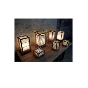 โคมไฟกรอบไม้ทันสมัยพร้อมที่จับโลหะอุปกรณ์ให้แสงสว่างคริสต์มาสสำหรับใช้ในบ้านในบ้านในร่ม - Product Image 1