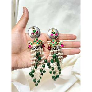 Pendientes Anokhi Mayur con Perlas y Aventurina Verde en Forma de Cascada, Plata 92.5, Joyería Cultural Coleccionable - Product Image 1