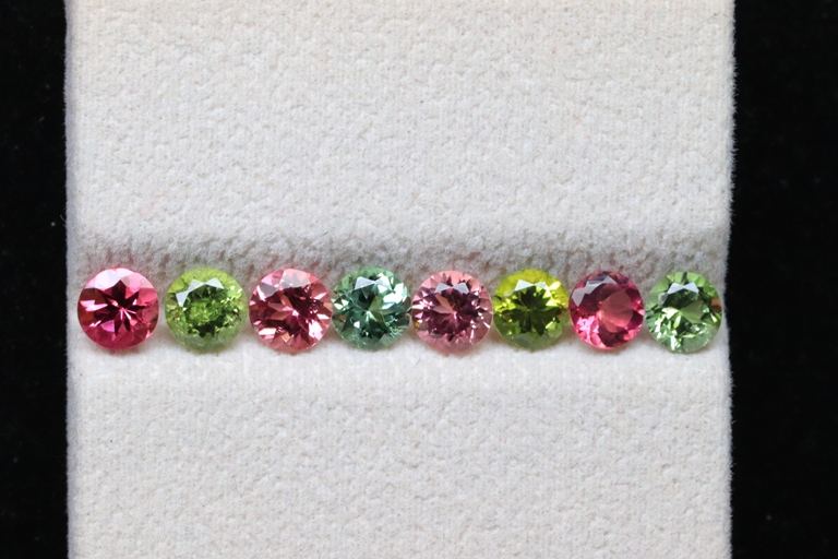 เช่นเดียวกับภาพ