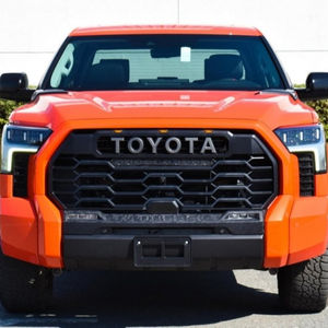 2022 Tundra GCC 4x4 usada con asientos de cuero AWD Control de crucero ACC a un precio asequible. - Product Image 1