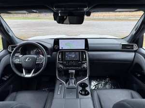 (GN) Livraison rapide Voiture d'occasion 2023 LX600 Luxe Faible kilométrage - Product Image 3