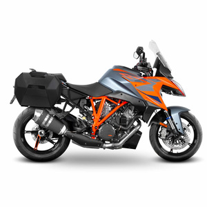 KTM 1290 Super Duke GT, Motocicleta Deportiva Ligera y Potente, Ideal para Motociclistas y Redes de Concesionarios Globales - Product Image 2