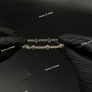 Bracelet tennis en moissanite orange avec pierre centrale, finition argentée, pour femme, idéal pour les soirées, bijoux classiques effet diamant - Product Image 4