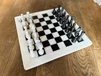 Jeu d'échecs en marbre blanc et noir, 15 pouces, plateau d'échecs en pierre de luxe fait à la main avec rangement