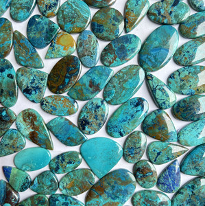 Lote al por mayor de cabujón de shattuckita natural hecho a mano, piedras preciosas de cristal de tamaño y forma mixta para la fabricación de joyas - Product Image 2