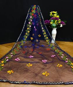 Costume classique de style fourche longue avec robe pakistanaise de conception Dupattas Boutique Gharara pour les femmes élégantes Eid - Product Image 2