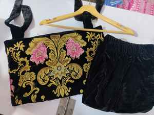 Palazzo supérieur imprimé numérique brodé en velours élégant de créateur dernier cri - Product Image 3