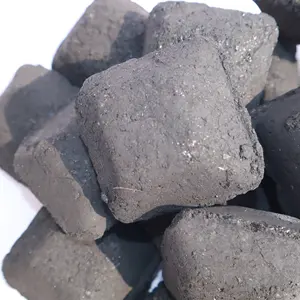 周末销售无异味完全成熟的椰子壳转换为用于烧烤目的的木炭煤块