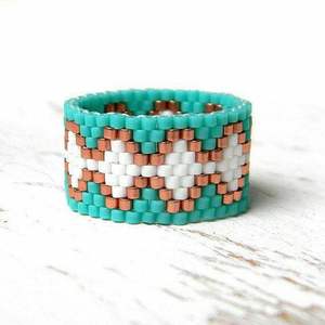 Anillos de cuentas de semillas de trabajo hecho a mano, anillo de dedo de cuentas de semillas respetuoso con el medio ambiente, fácil de usar, anillo de cuentas de semillas livianas completamente personalizado - Product Image 2