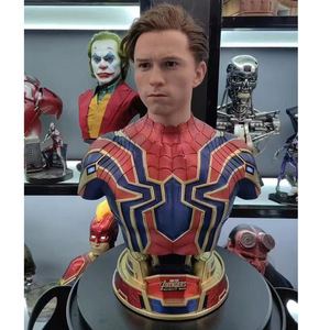Vente <span class=keywords><strong>en</strong></span> gros <span class=keywords><strong>Avengers</strong></span> GK Résine Modèle Spider-Man Buste Statue Anime <span class=keywords><strong>Film</strong></span> Télévision Iron Man Figure pour la décoration de la maison - Product Image 3