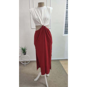 Abito Lungo da Donna in Crepe Scintillante Bicolore con Spalle Alte, Collo Rotondo, Lati Aperti e Imbottiture, 37987 - <span class=keywords><strong>Rosso</strong></span> - Product Image 5