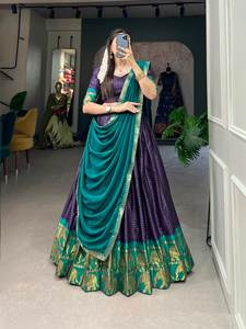 Designer traditionnel pakistanais Lehenga belle soie poly coton avec tissage zari pour les fêtes de mariage et les demoiselles d'honneur - Product Image 3