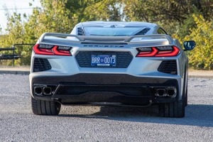 Chevrolet Corvette Stingray Coupé 2024 d'occasion, cuir foncé R15, AeroPerfect NextGen ThrillEngineered Performance, à vendre - Product Image 5