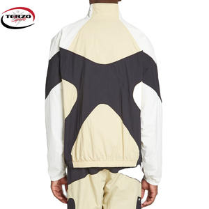 Conjunto de chándal de poliéster 100% para hombre, cortavientos transpirable, estampado personalizado para la temporada de otoño de talla grande, venta al por mayor - Product Image 6