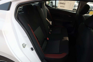 นิสสัน เวอร์ซ่า SR AWD สีขาว ปี 2024 (มือสอง สภาพดีเยี่ยม) ระบบควบคุมความเร็วอัตโนมัติ ผ้าหุ้มเบาะ ล้อแม็ก R17 เกียร์อัตโนมัติ สตาร์ทเครื่องยนต์ด้วยรีโมท ระบบทำความร้อนในเบาะ ระบบนำทาง - Product Image 6