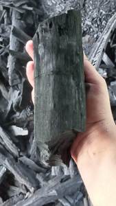 Charbon de bois de mangrove à prix compétitif, briquettes de charbon de bois de mangrove, charbon de bois noir pour grillades, en vente chez Akina - Product Image 6