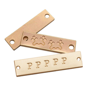 Etiquetas de metal grabadas con grabado personalizado, logo para ropa - Product Image 1