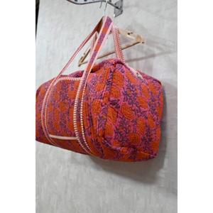 Bolsa de Viaje de Fin de Semana de Lujo Acolchada con Estampado Floral Bohemio, Bolsa de Hombro Ligera con Estampado a Mano Indio - Product Image 3