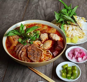 Sopa de fideos de ternera Hue de alta calidad-Fideos de fideos secos grandes para exportación Hecho en Vietnam Embalaje OEM al por mayor - Product Image 4