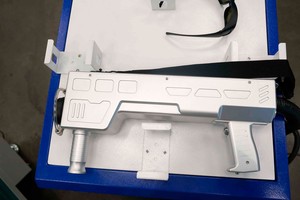 Máquina de Limpieza de Superficies con Láser UV/CO2 Industrial con Control Digital Automático para Aluminio, Vidrio y Acrílico - Product Image 6