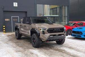 NOUVEAU/Occasion Dodge RAM 2026 RAM 1500 Tungsten TRANSMISSION AUTOMATIQUE SUV - Product Image 2