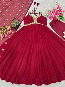 Nouvelle Robe de Soirée de Créateur Entièrement Brodée avec Sequins et Ensemble Duptta pour Tenue de Fête Style Indien/Pakistanais Réversible et Prêt-à-porter - Product Image 5