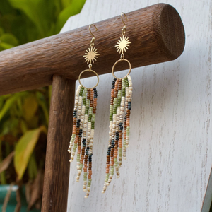 Pendientes de aro con cuentas, de semillas de cuentas pendientes colgantes, pendientes de flecos Boho modernos, pendientes de cuentas de tonos terrosos, celestiales - Product Image 1