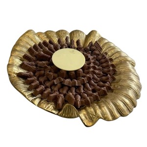 Plateau en métal doré de qualité supérieure avec poignée plateau à chocolat rond Antique plateau de service sucré cadeau au chocolat pour une occasion spéciale - Product Image 6