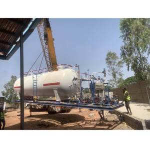 Tanque de Propano de Acero Inoxidable de 500 Galones, Recipiente a Presión con Certificación ASME, Fácil Operación para Campamentos Mineros Remotos y Sitios de Exploración - Product Image 2