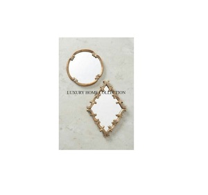 Cadre de miroir mural en bois ancien fabriqué à la main avec des motifs intemporels et une élégance vintage pour un style de maison polyvalent - Product Image 6