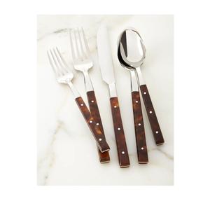 Service de couverts en métal artisanal avec poignées en bois pour une cuisine rustique de style ferme et un décor de dîner traditionnel - Product Image 1